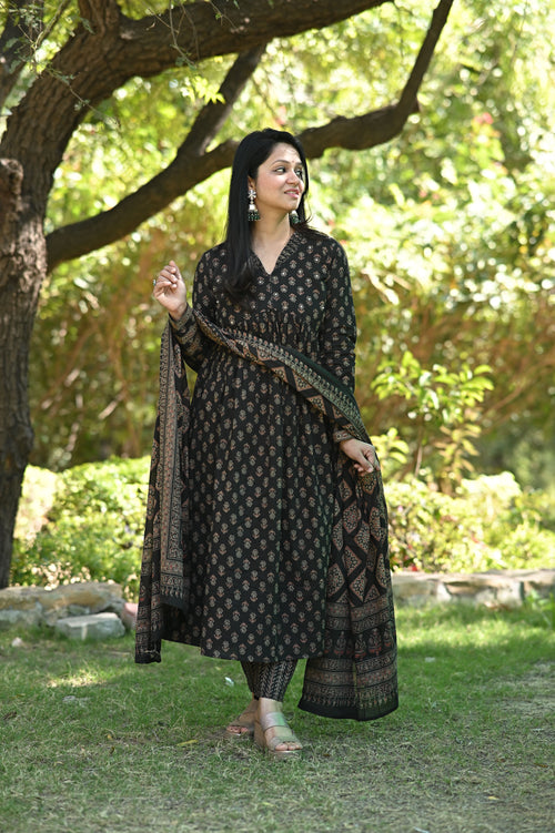 Black  Alia Cotton Suit Set