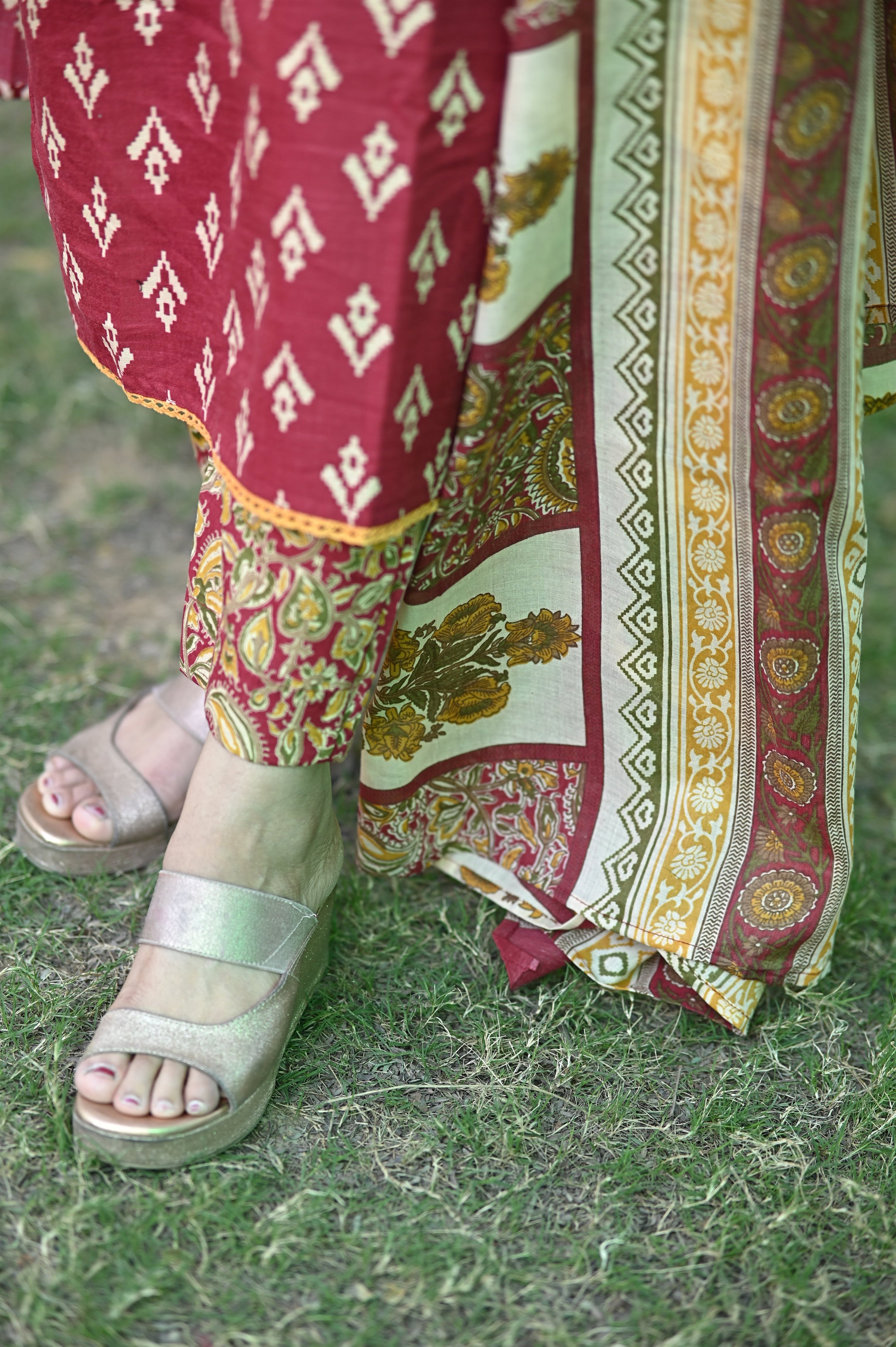 Gujrati Maroon Cotton Suit Set