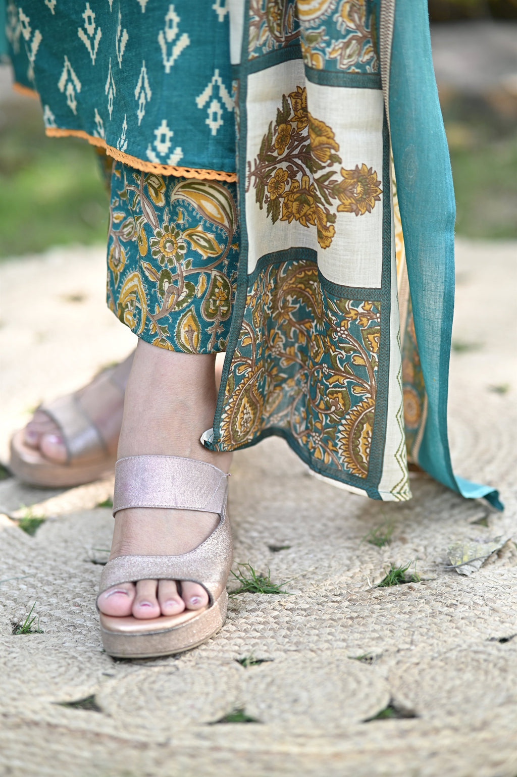 Gujrati Rama-Green Cotton Suit Set